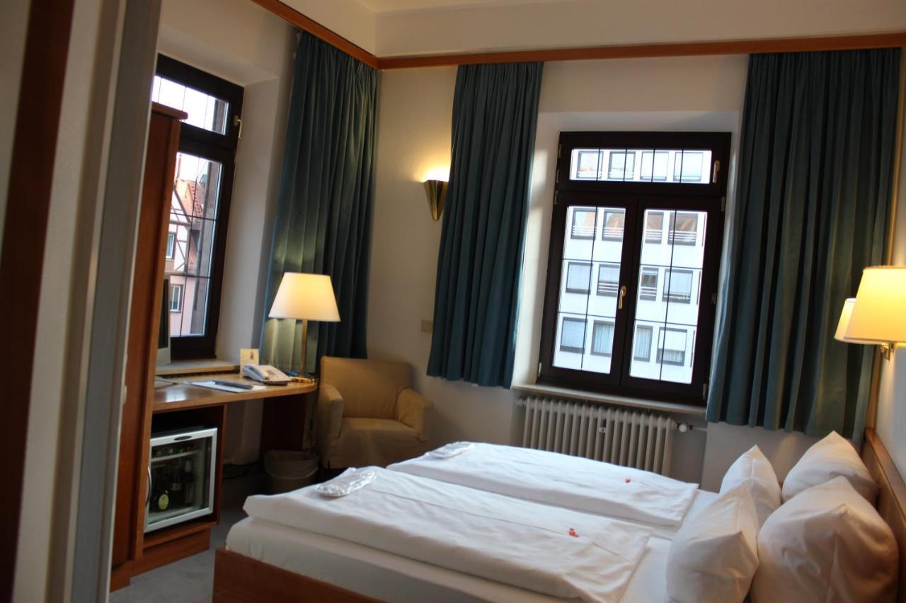 Hotel Deutscher Kaiser Nürnberg Zimmer foto